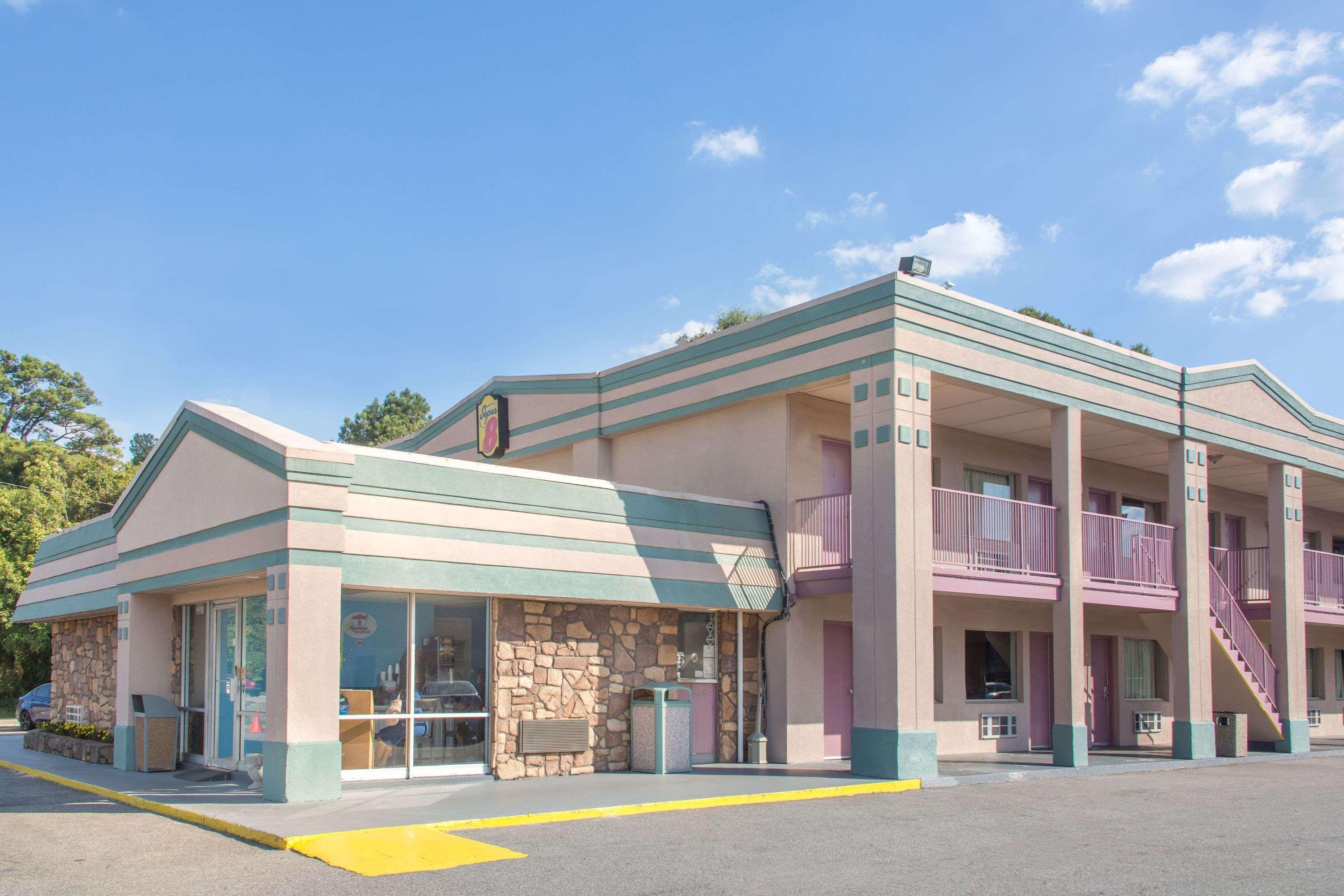 Super 8 By Wyndham Durham/University Area Nc Exterior photo