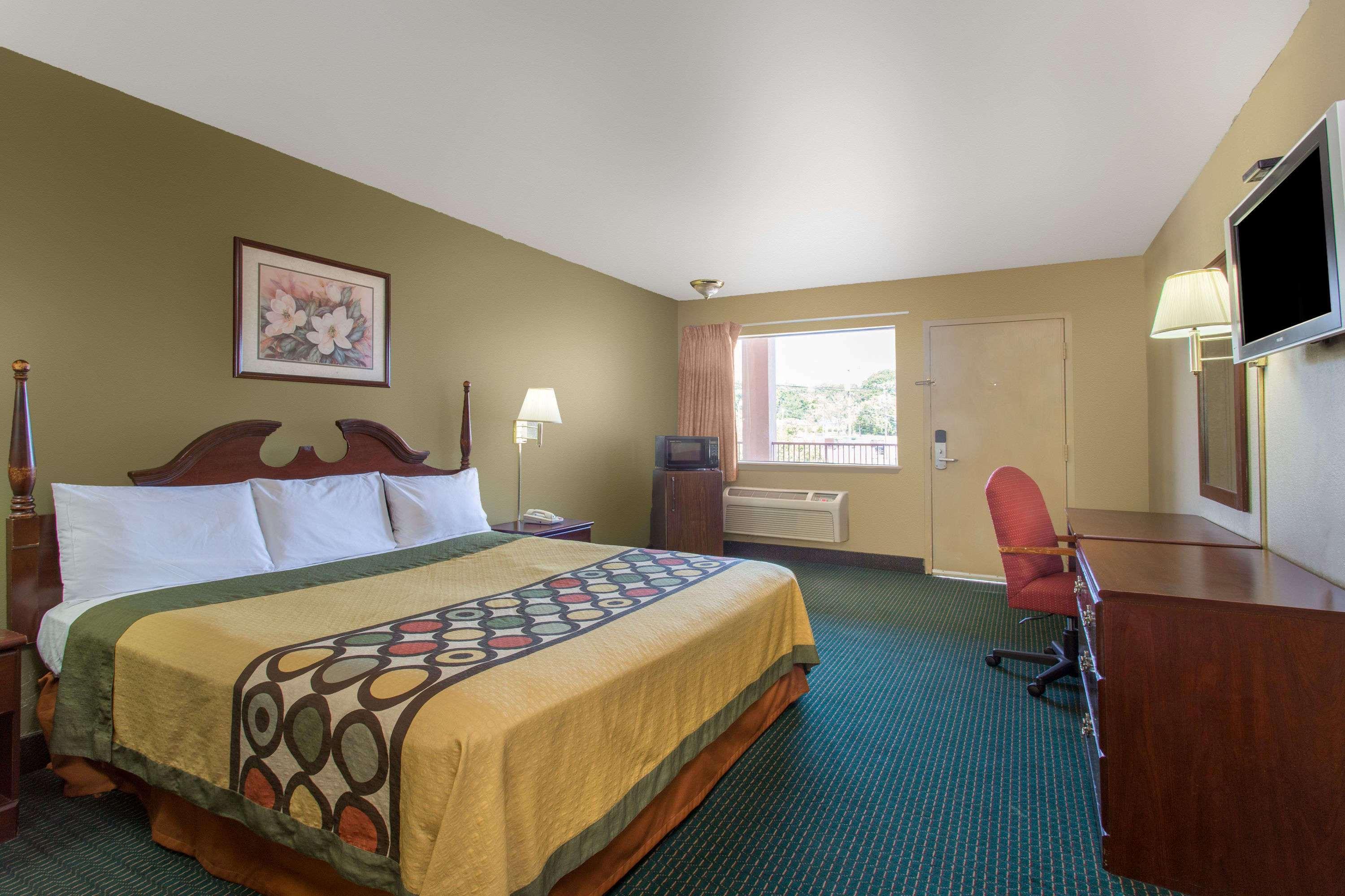 Super 8 By Wyndham Durham/University Area Nc Exterior photo